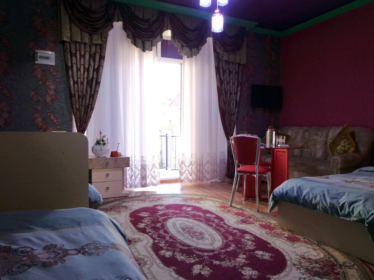 Bed and Breakfast Tubram S Ailəvi Qonaq Evi Şǝki Exterior foto