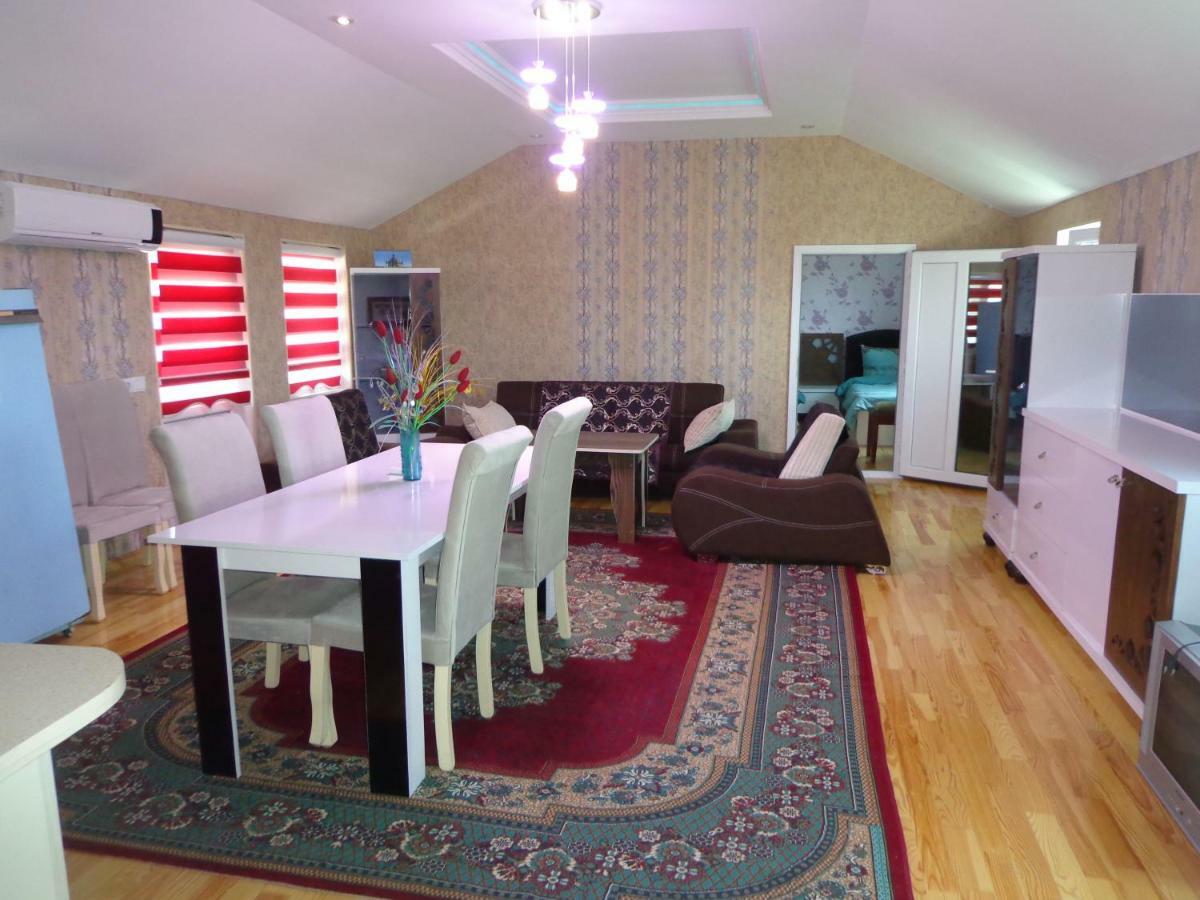 Bed and Breakfast Tubram S Ailəvi Qonaq Evi Şǝki Exterior foto